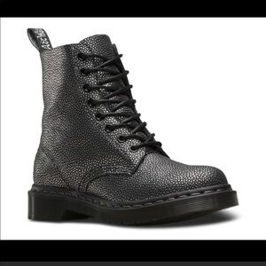 Dr Martens Pascal Pebble Boots